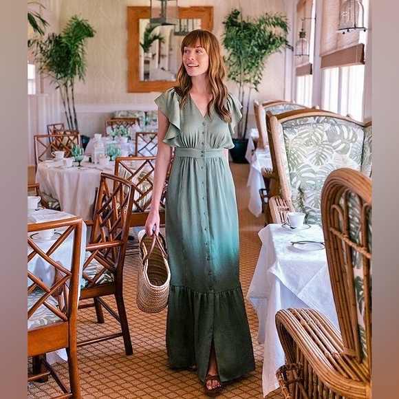 Gal Meets Glam - Torey - Picture 2 of 7